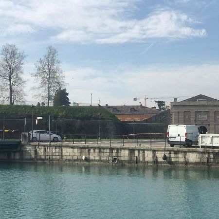 佩斯基耶拉德加达Sebino 11公寓 外观 照片